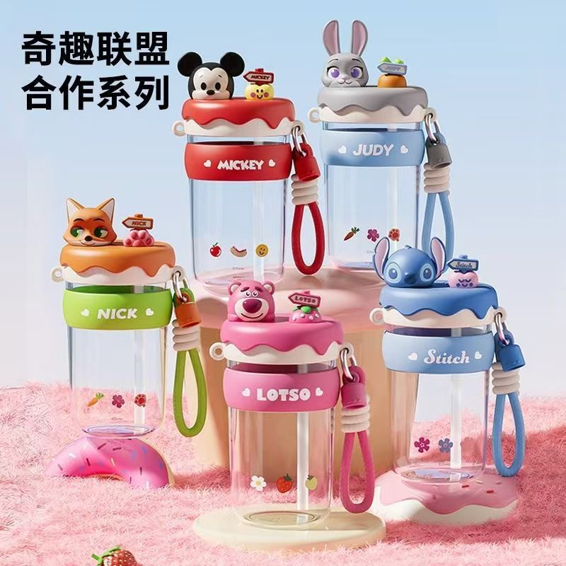 ストロベリーベア本物認定ニックとジュディストローチャンバーサマーガールズ高見え漫画子供用落下防止ウォーターカップ|undefined