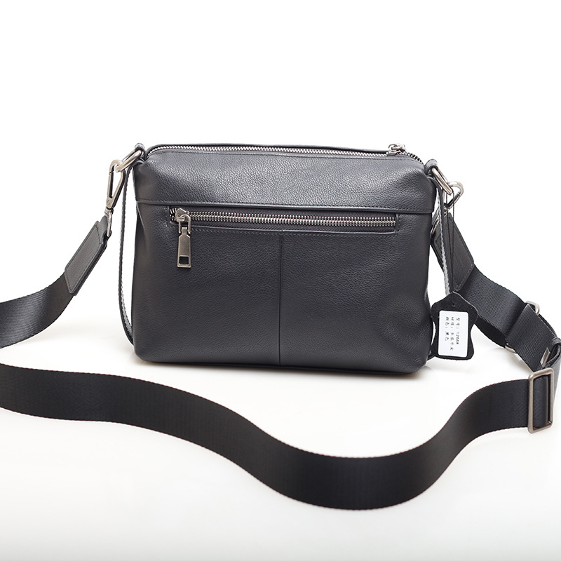 Universal shoulder bag for men and women