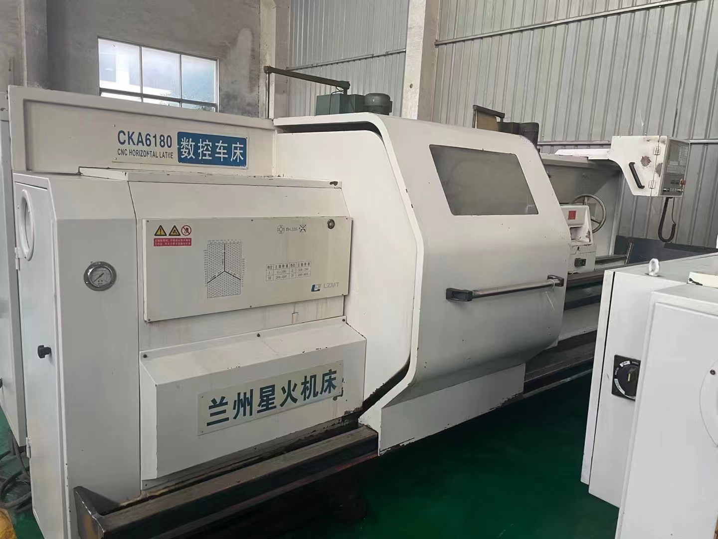 处理二手星火CKA6180数控卧式车床导轨550二手6180数控卧式车床