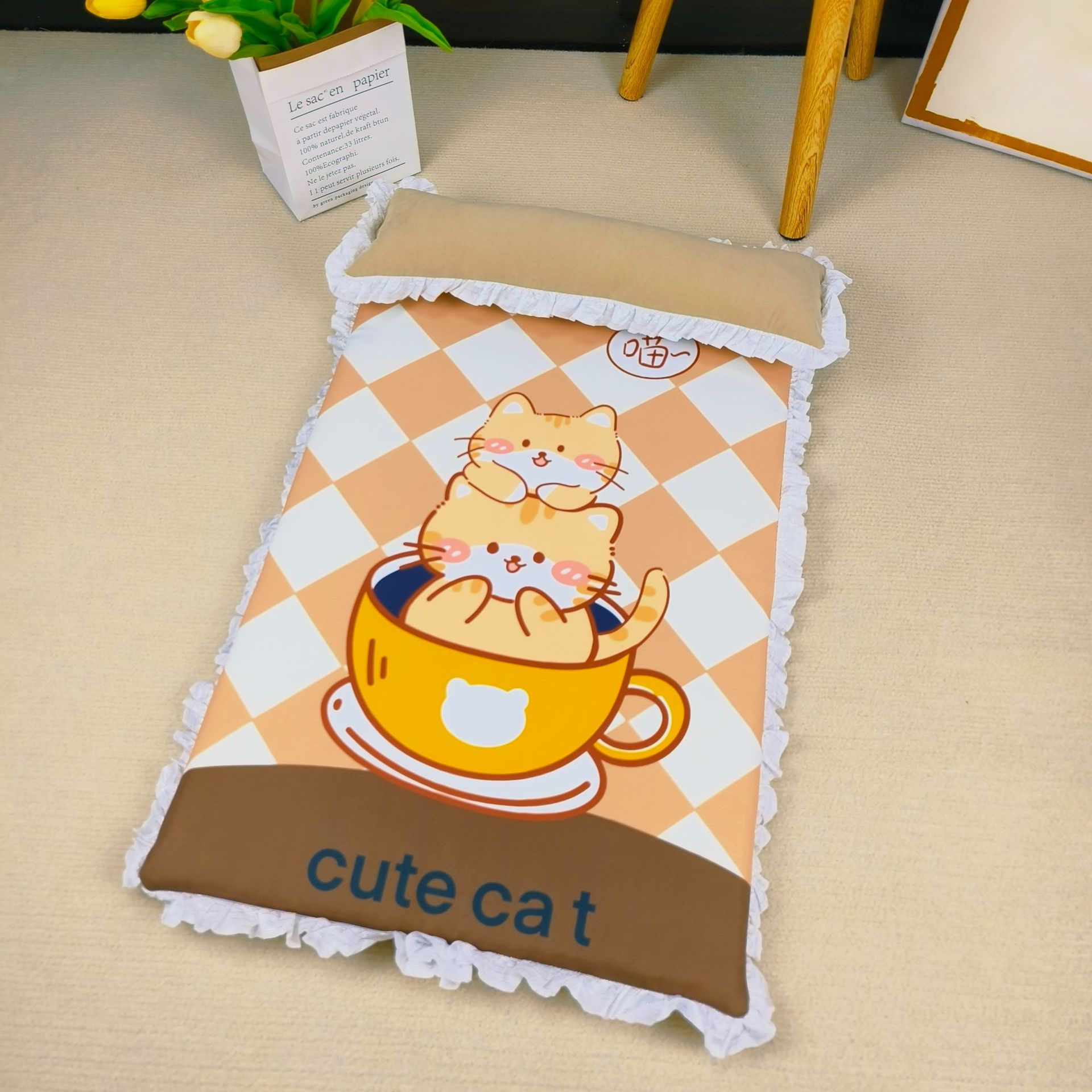 Verano dibujos animados japoneses poliéster algodón encaje cama cuadrada estera de verano tapete para gatos tapete para perros primavera y verano