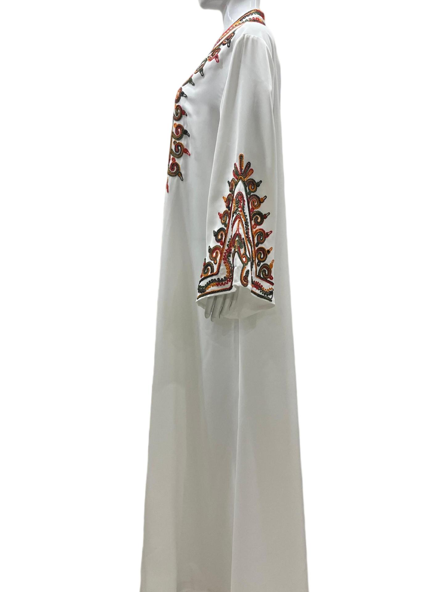 New In Stock Muslim Embroidered Robe, Middle Eastern Clothing, Abaya, Loose-fitting Women's Long Dress From Dubai,_ecoleips.com