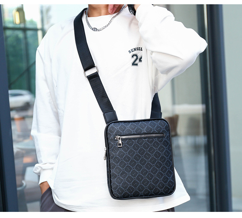 217g Weight Polyester Lining Material Zipper Closure Type Single Shoulder Strap Strap Type Shoulder Bag Bags Type Casual, Daily Occasion Nylon Material Solid Color Pattern All Seasons Season Men'S Gender Vintage Style Style Square Shape Large Size Men's Large All Seasons Nylon Solid Color Vintage Style Square Zipper Shoulder Bag