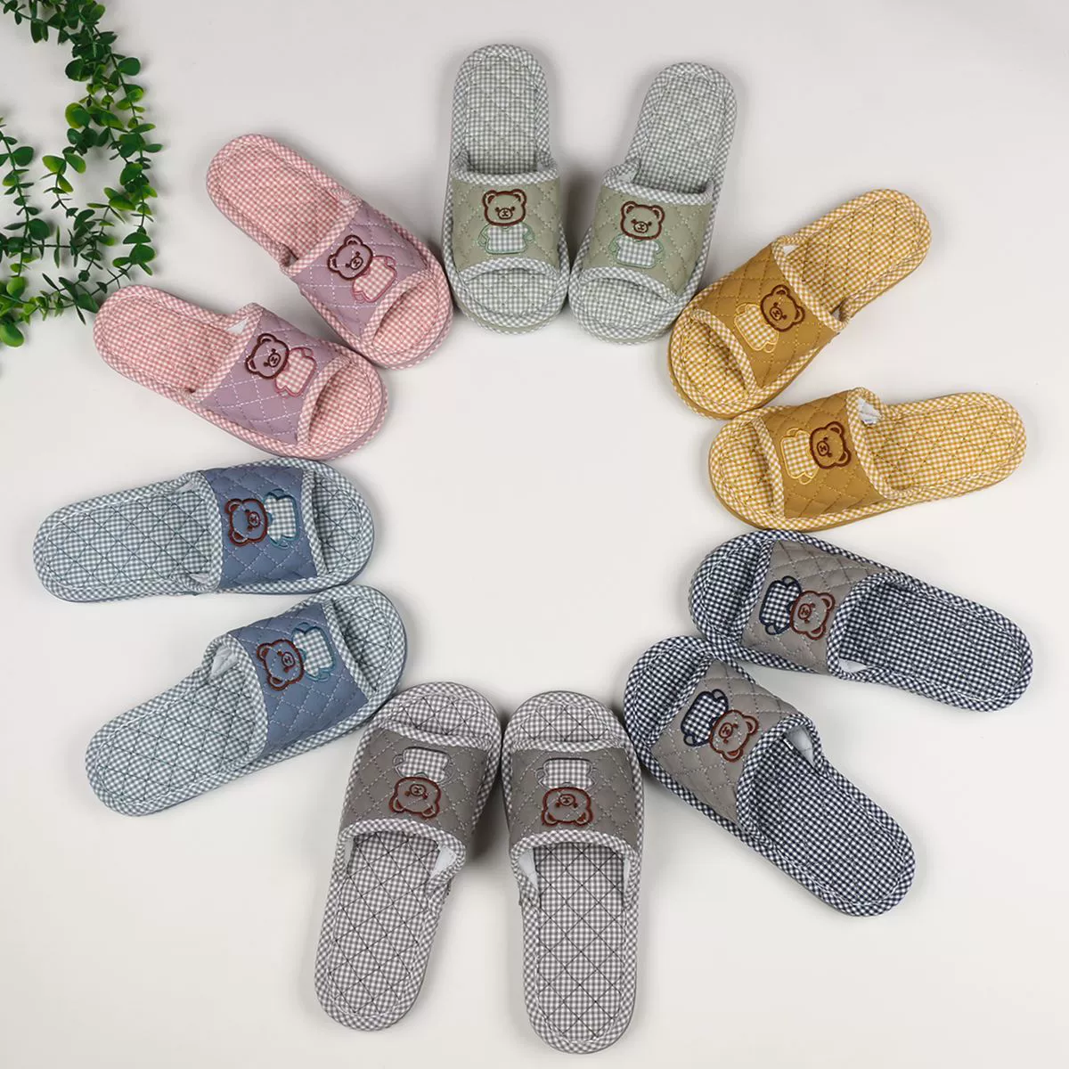 Мультяшный медведь трехслойный утолщенные тканевые тапочки пара мужчин и женщин домашние резиновые тапочки SLIPPER