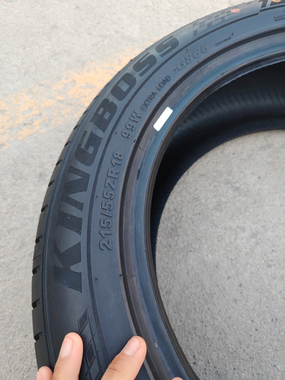Brand New Tires 215/55Zr18 99W with Encore Trumpchi Gs4 Volkswagen Id3 Tires 215/55R18
