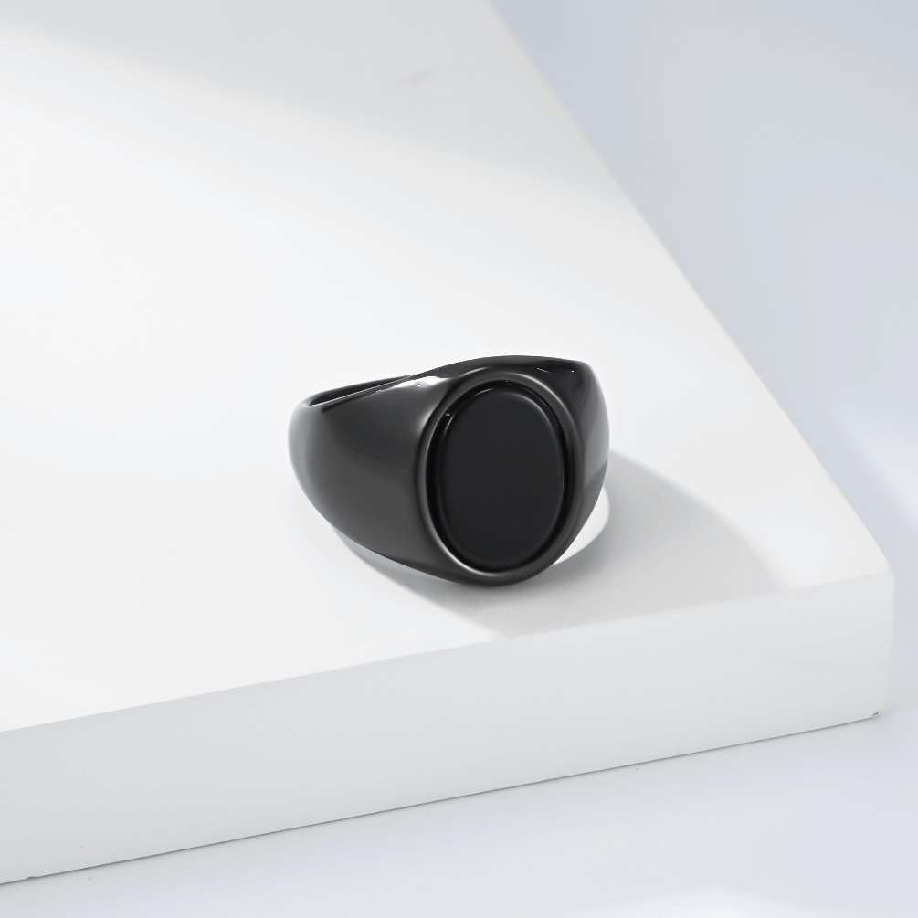 Minimalistischer Herren Ring Aus Edelstahl Mit Schwarzem Schmuckstein_voghion.com