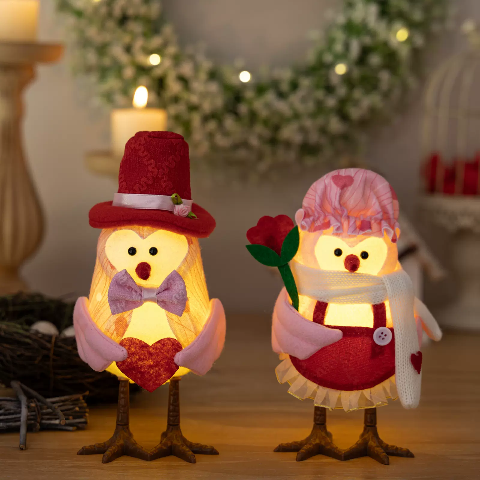 新款情人节发光小鸟创意桌面摆件七夕粉色小鸟公仔场地布置装饰品