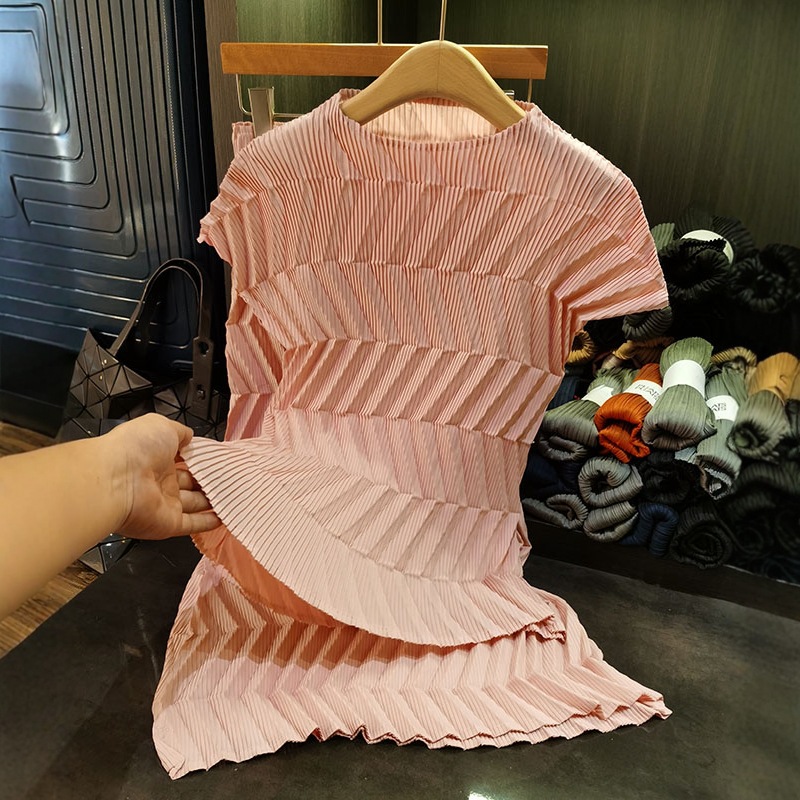 màu hồng