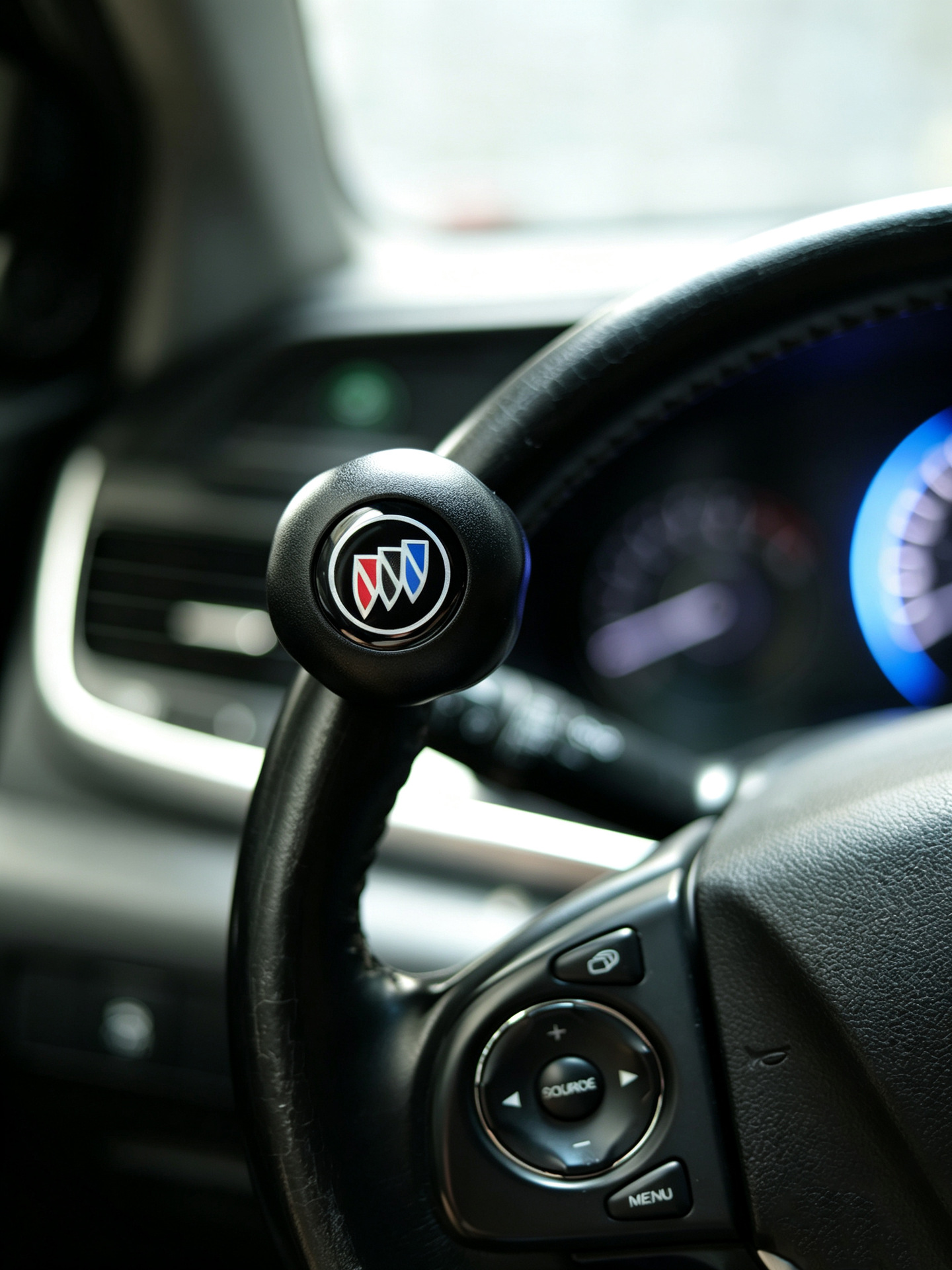 Universal steering wheel ball for cars, trucks, tractors, etc. Suitable for cross-border shipping