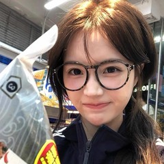 すっぴんでも小顔効果のある近視用メガネフレーム 女性用 ソフトガール風 ティートルカラー 丸型フレーム ブラックフレーム 度付きレンズ対応可能