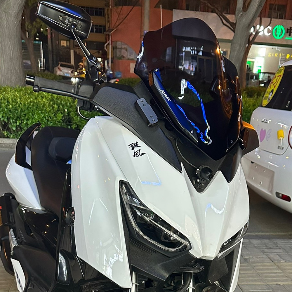 2017-2022 XMAX300 windshield is suitable for Yamaha XMAX 300 competitive windshield Indonesia model