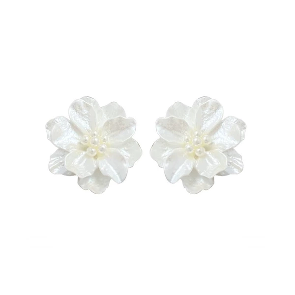 White Y0082