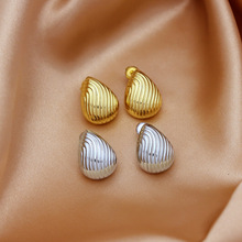 18K���P����ǰ����Զ��ˮ���y���sˮ�ζ���僰ٴ�С�����h