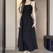 法式赫本风黑色吊带连衣裙女夏气质收腰高级感性感抹胸长裙小礼服