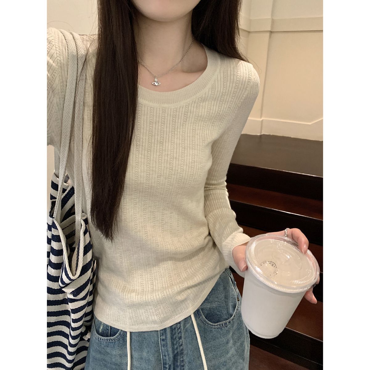 早秋新款气质圆领打底衫女内搭感开春韩系穿搭针织衫上衣