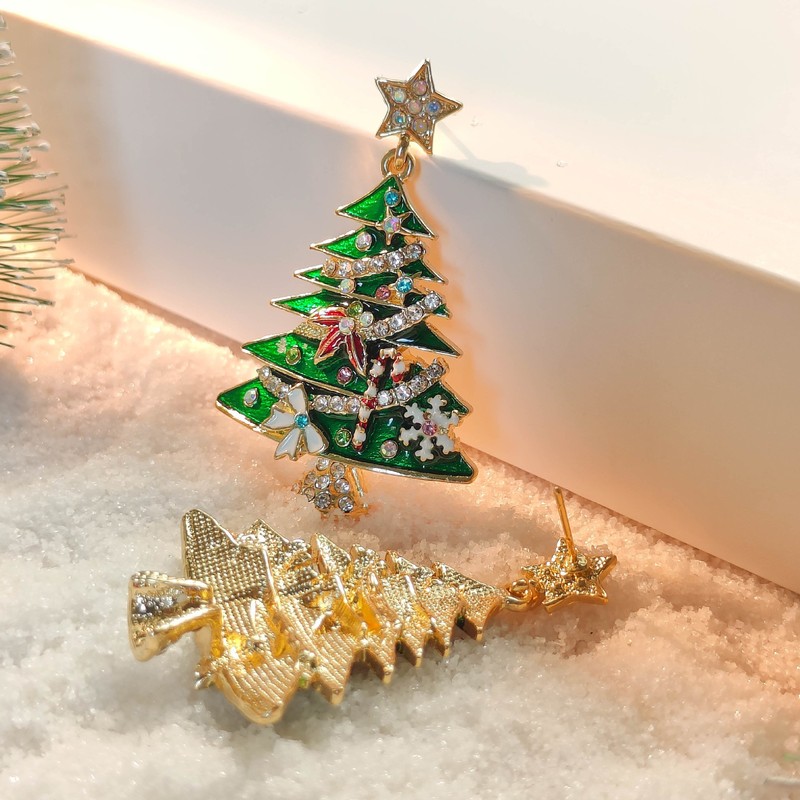 クリスマスイヤリング！ 925 シルバー針スノーフレークファーボールイヤリング女性のためのヨーロッパとアメリカの新しい多用途イヤリング工場卸売|undefined