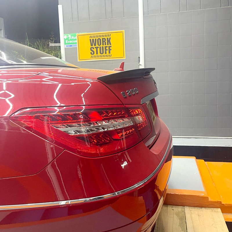 Suitable for 2009-2017 Mercedes-Benz E-Class Coupe E200 260 W207 Pressure Tail Spoiler