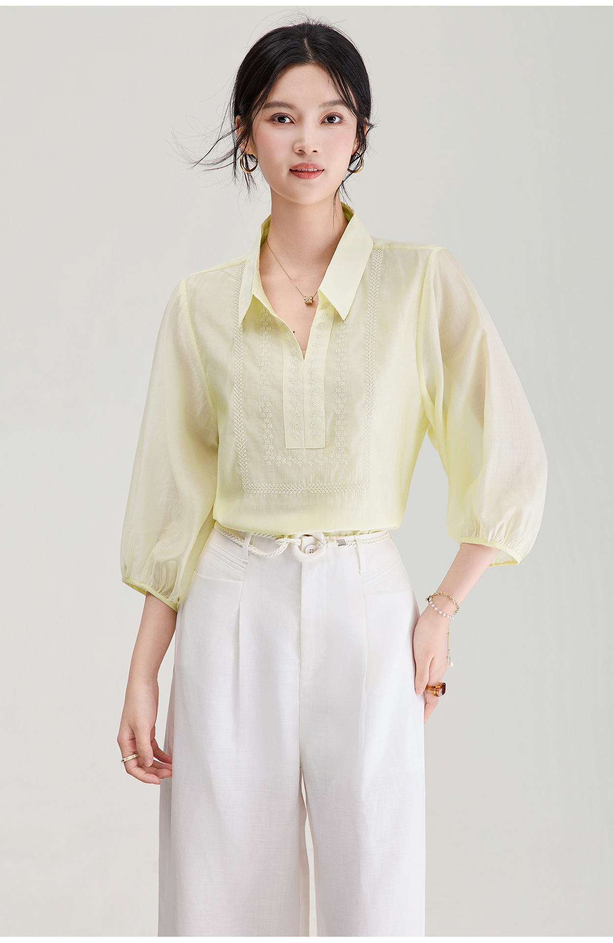 Áo sơ mi nữ tay lỡ thêu hoa tay chất liệu tencel cao cấp — màu trắng chi tiết 2