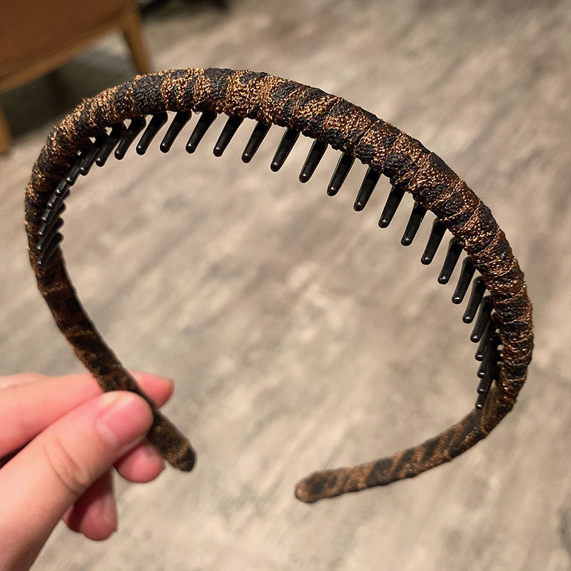 Diadema de estilo coreano al por mayor máscara facial de mujer salir Baita temperamento Diadema con dientes antideslizante presión horquilla cabeza Accesorios