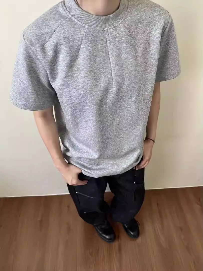 회색