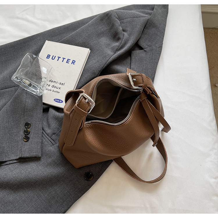 High quality texture large capacity 2024 summer new item niche design pillow fashionable versatile single shoulder_voghion.com