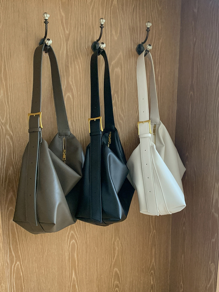 Korean Versatile Soft Collapse and Minimalist Style Single Shoulder Big 2024 New Women's Large Capacity Crossbody Bag_voghion.com