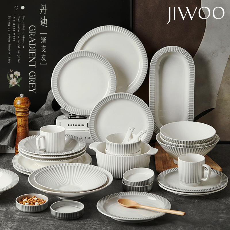 접시와 접시 식기 프랑스 높은 색상 값 Underglyze 세라믹 그릇과 레스토랑 용 플레이트가 국경 간 핫 마이닝을위한 새로운 거주지로 이동