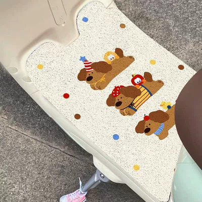 Electric Vehicle Wire Ring Foot Pads, Cute Style, Universal Anti-Slip Mats, Mud Scraping and Dust Removal Foot Pads, Stain-Resistant and Easy to Clean Pedal Pads (Electric vehicle foot mat) - three-dachshund-puppies-3050cm-silk-circle