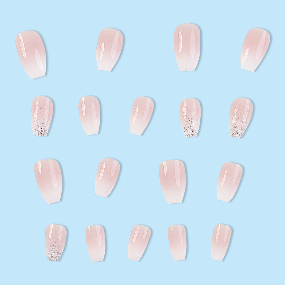 Uñas portátiles simples europeas y americanas transfronterizas Parche de uñas con empalme de degradado rosa y blanca 24 piezas de arte de uñas de ballet flash al por mayor