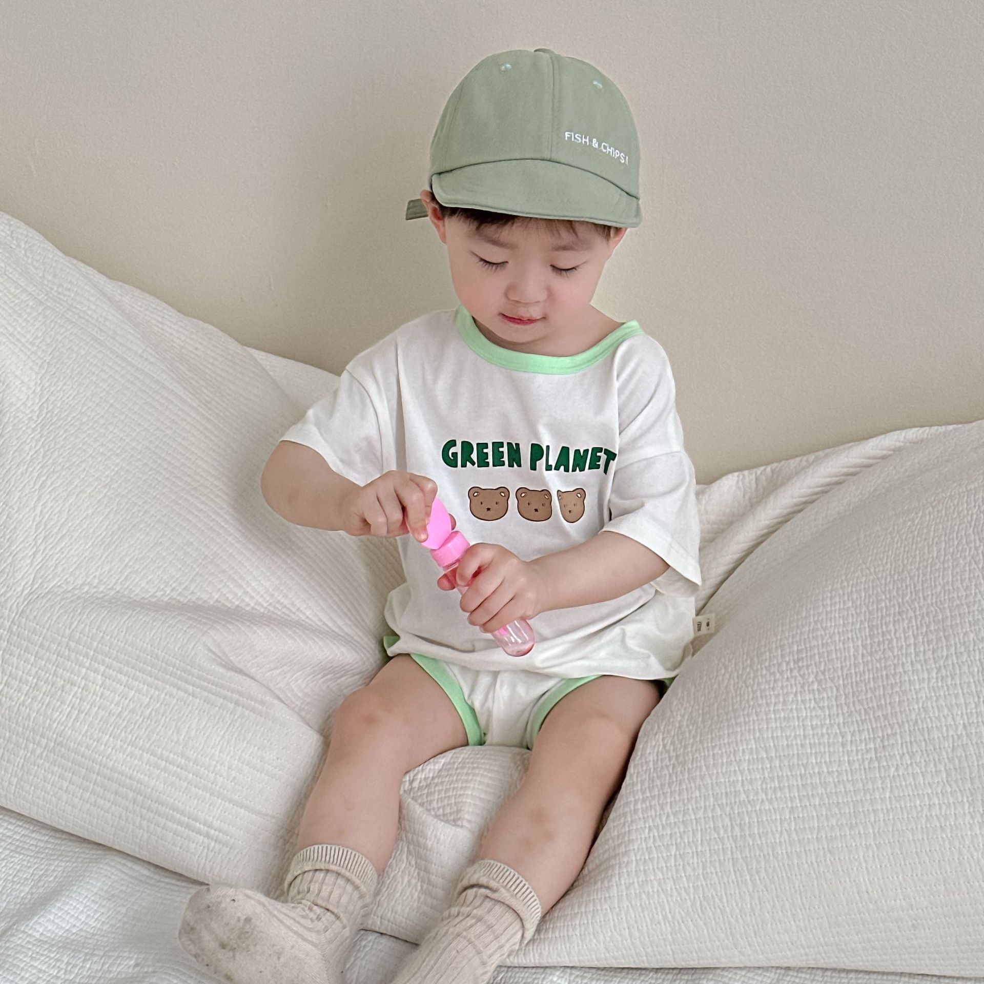 Camiseta de dibujos animados con letras de verano para niños, pantalones cortos, ropa de verano para bebés, ropa delgada para niños coreanos, ropa de verano para bebés