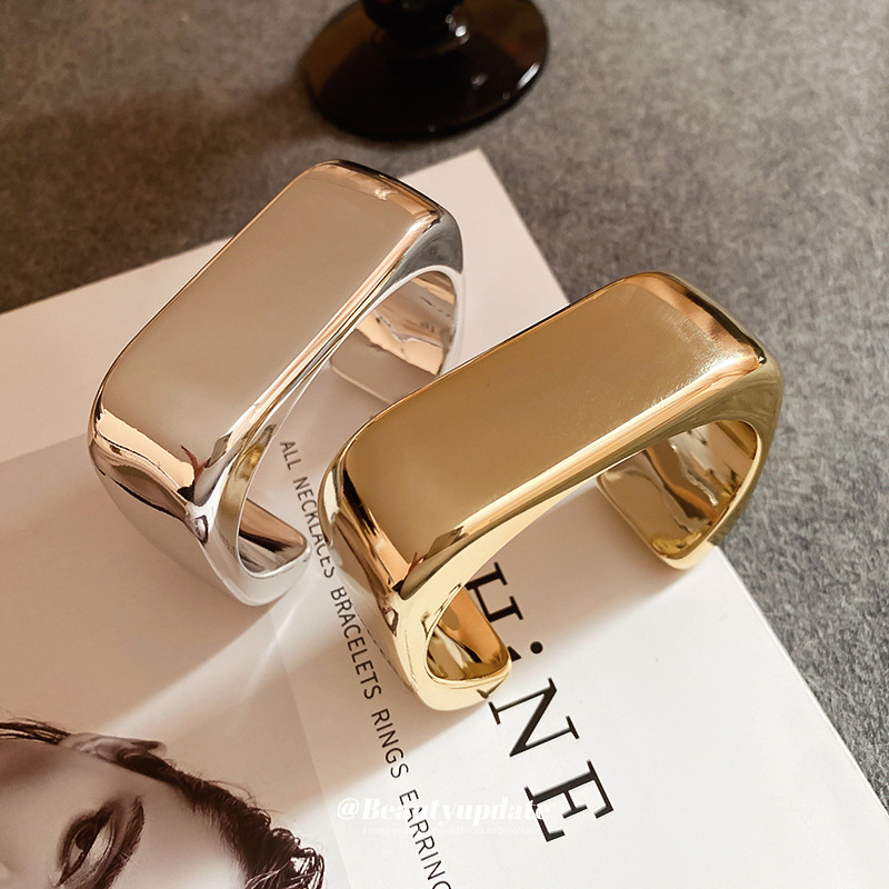 Pulsera abierta de onda transfronteriza europea y americana, pulsera de estilo frío exagerada de nicho, joyería de alta gama de lujo ligero de moda al por mayor