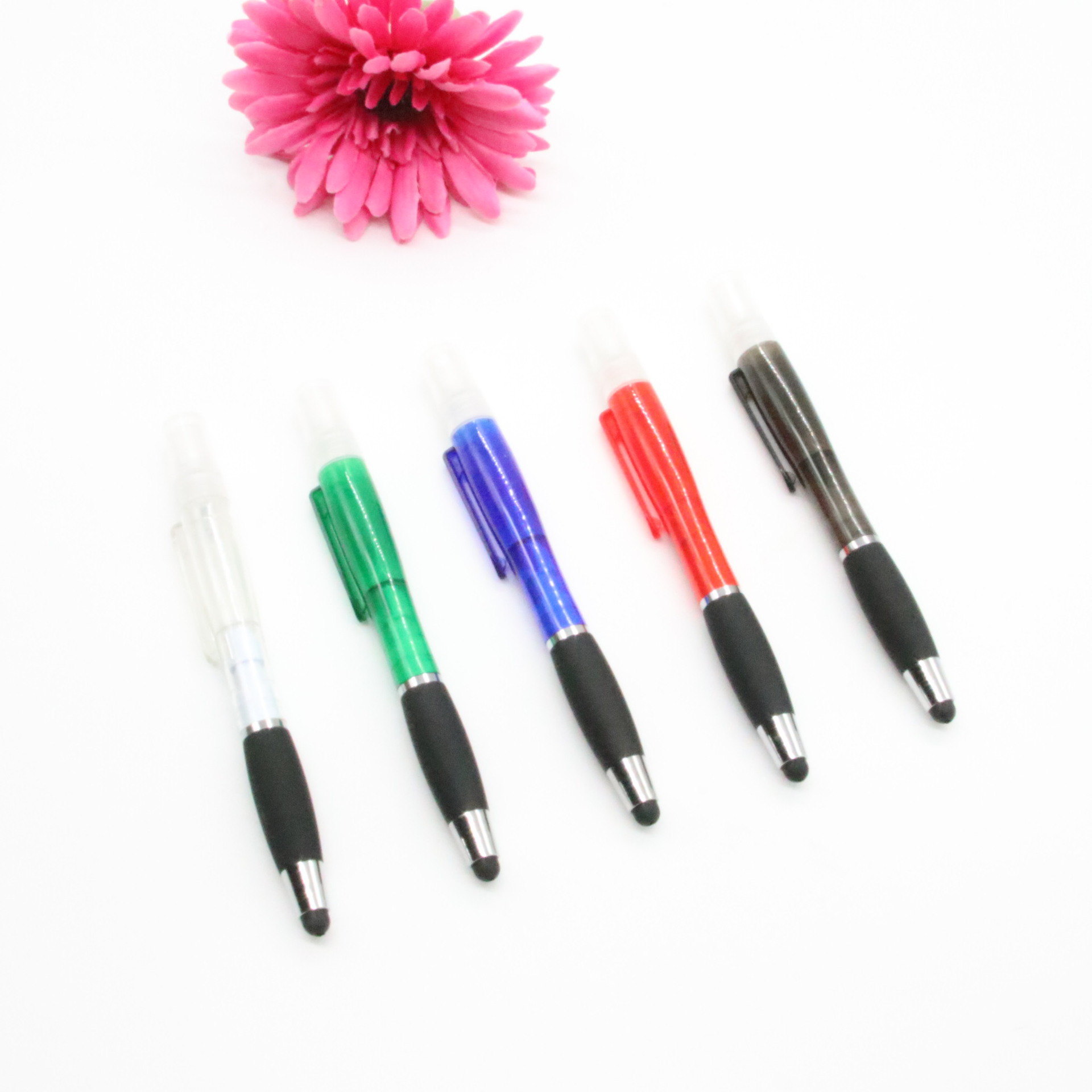 3ml aerosol táctil bolígrafo de plástico teléfono móvil de pantalla táctil dos-en-uno bolígrafo de publicidad de la pluma