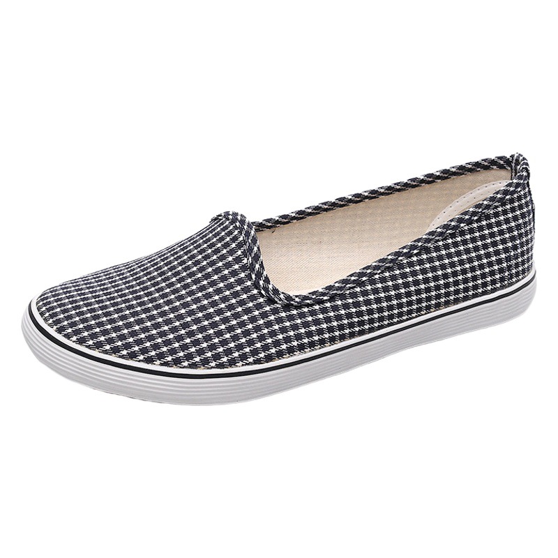 Primavera nuevos zapatos de tela para la suela del tendón de las mujeres mayores zapatos de una sola capa para madres de mediana edad y ancianas viejos zapatos de lona de Beijing antideslizantes de fondo suave image 1