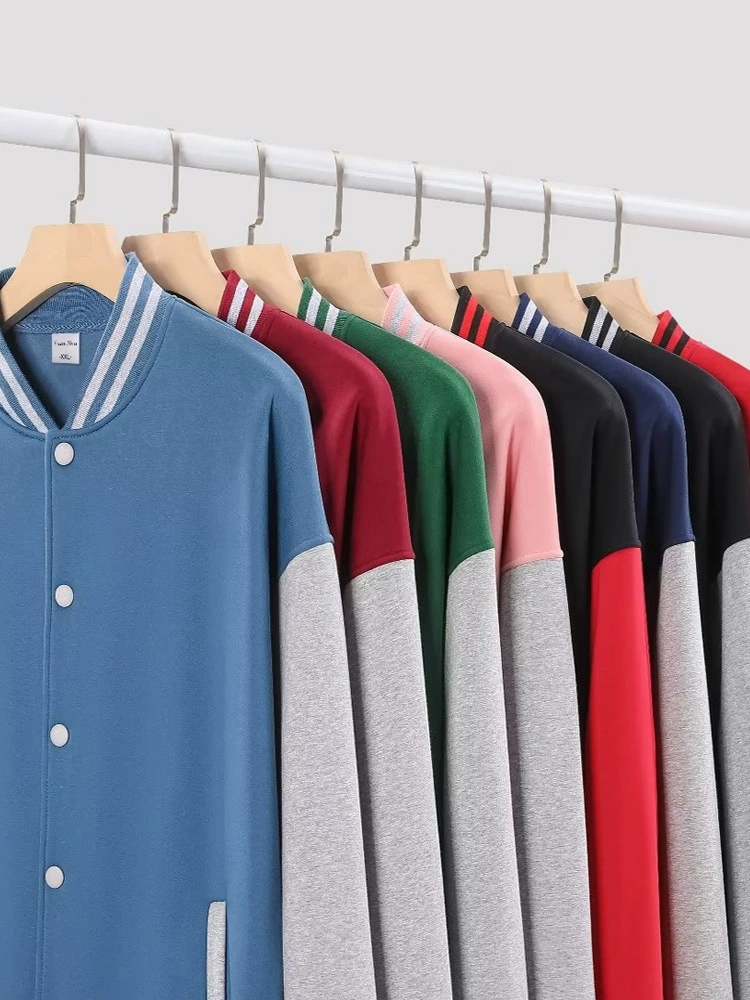 Утепленная рабочая куртка-бомбер из 100% хлопка весом 700 г с логотипом для корпоративного брендирования.