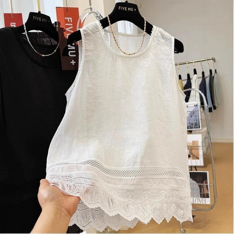 Plus-Size Korean-Style Lace-Trimmed Sleeveless T-Shirt for Women, Loose Fit, Unique and Chic Casual Slimming Top Plus-Size Korean-Style Lace-Trimmed Sleeveless T-Shirt for Women, Loose Fit, Unique and Chic Casual Slimming Top