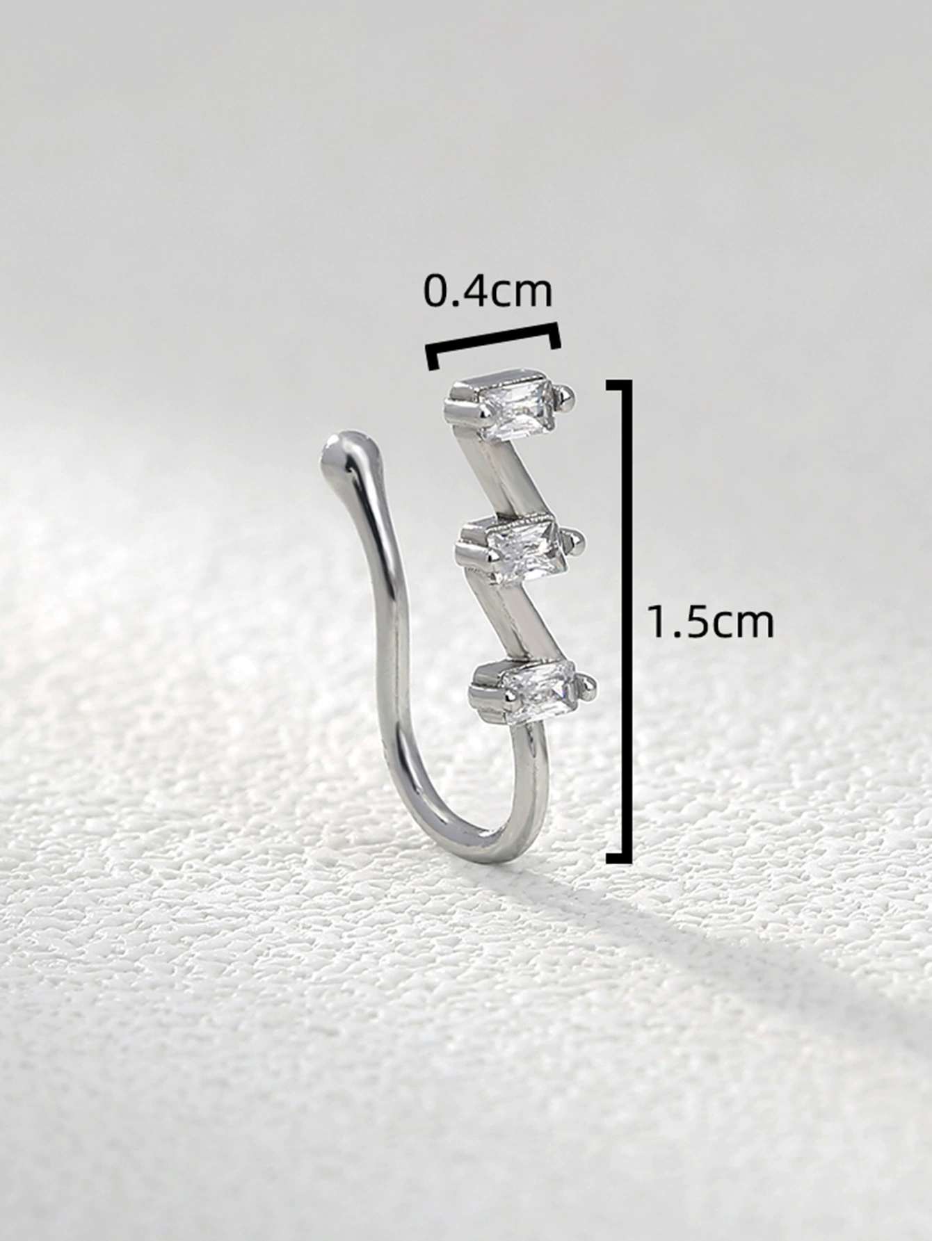 Cute small nose piercing, geometric nose clip perforated