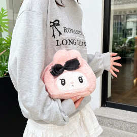 日系批发可爱小怪兽大容量绣花化妆毛绒斜挎包卡通收纳包洗斜挎包