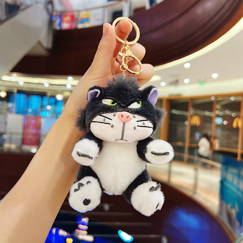 ぬいぐるみのかわいいアクセサリーのぬいぐるみのペンダント卸売りのおもちゃの子供のかばんの漫画の子供の鍵は子供の機械をつかみます。