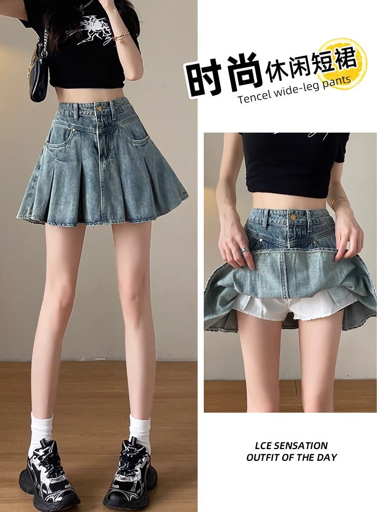 Retro pleated skirt