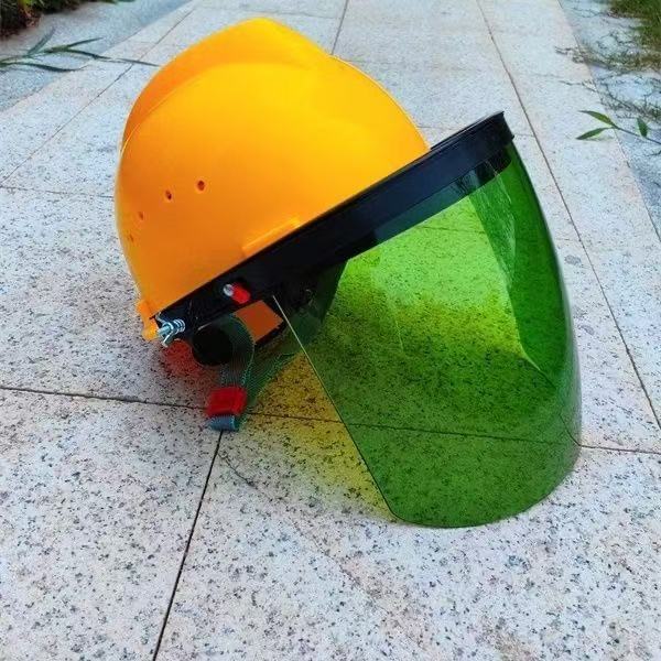 La nueva máscara de soldadura eléctrica ajustable con casco de seguridad, máscara de soldadura eléctrica especial, máscara de soldadura, protección UV y luz fuerte