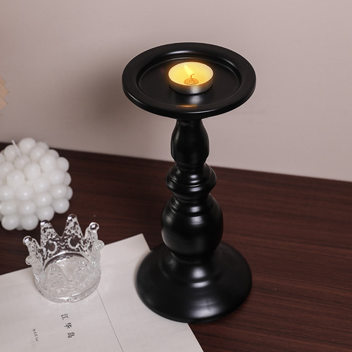 Creative retro candlestick European-style iron candlestick decoration candle holder candle cup candle holder bed and breakfast table decorations