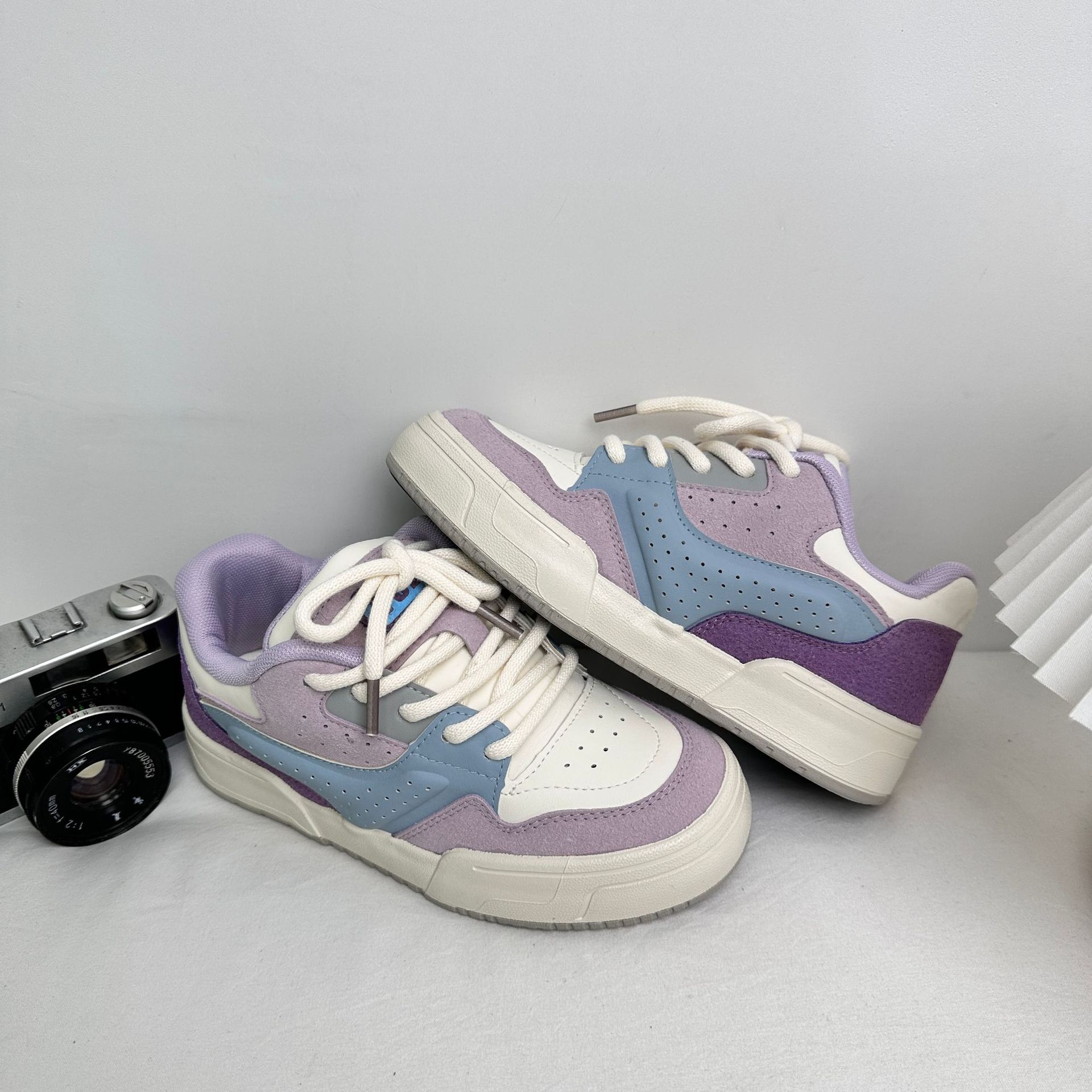 Zapatos de skate de tendencia de suela gruesa de onda lejana para niños estudiantes 2025 primavera zapatos de lona deportivos de lengua gruesa zapatos de mujer de todo fósforo image 10