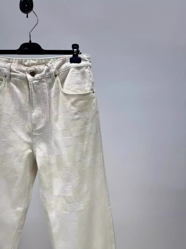 ブランドの対外貿易のハイエンドのスケートボードのジーパンの男性の広州の新しい塘鎮のヨーロッパの商品の工場の1手の供給源|undefined