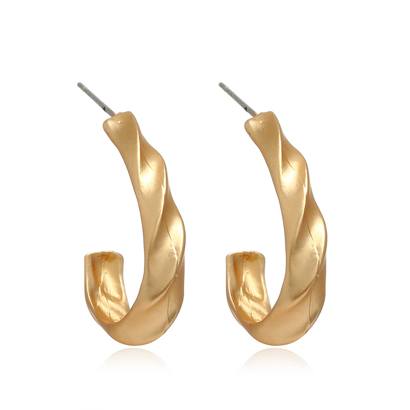 New Fashion French Retro Geometric Distorted Exaggerated Earrings Simple Creative Design Metal Alloy Earrings display picture 1