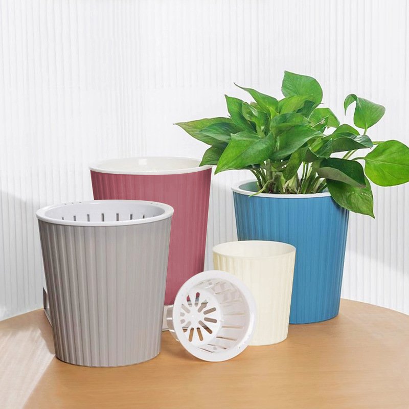 プラスチックの水培怠け者は自動的に吸水します。|undefined