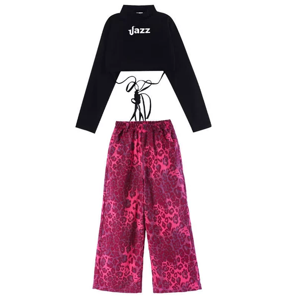 Long-sleeve, black belt, fuchsia trousers