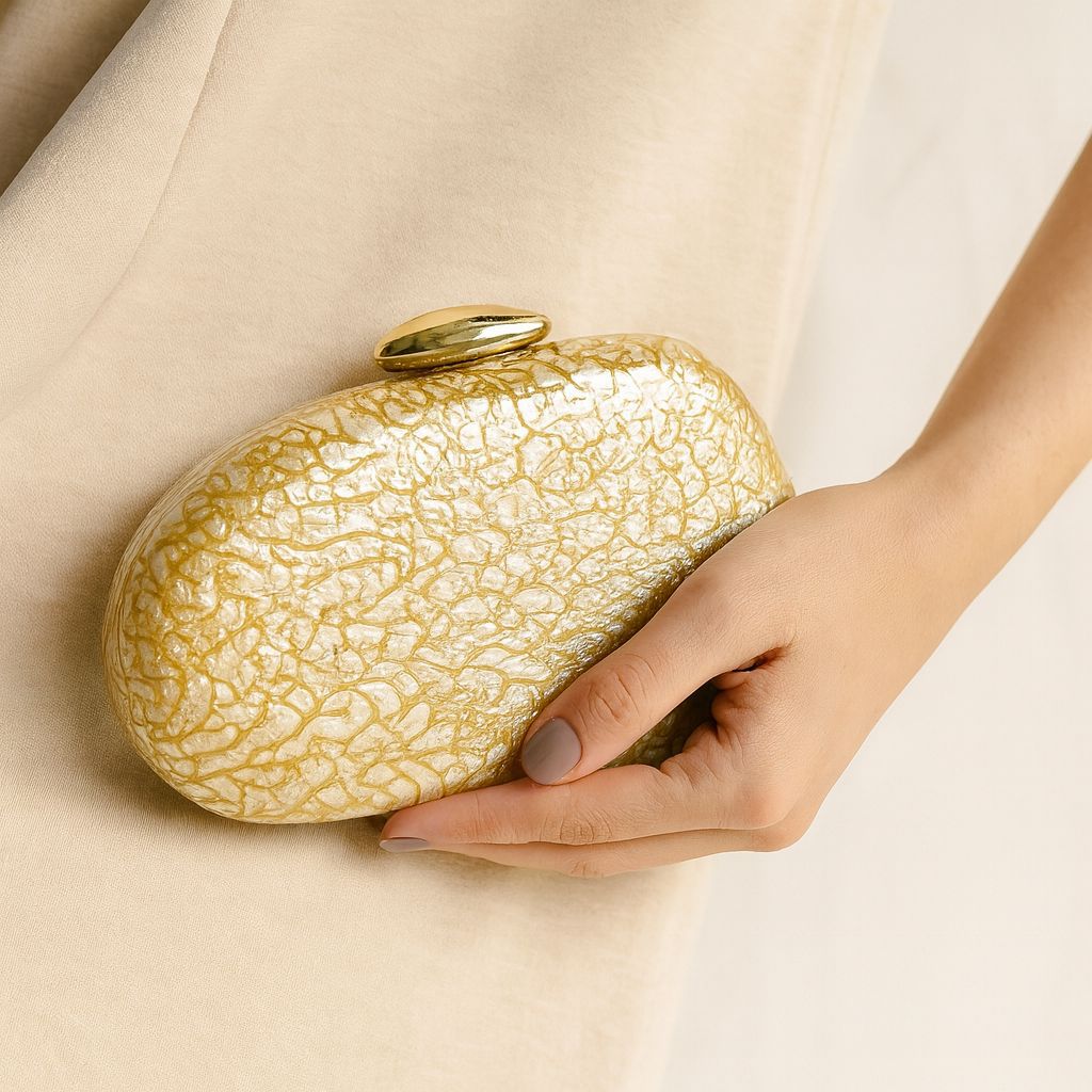 Borsa a tracolla leggera e lussuosa da donna in acrilico con conchiglia - Elegante pochette per feste serali, matrimoni e uso quotidiano. Borsa a tracolla alla moda in acrilico con conchiglia._voghion.com