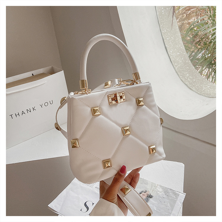 Medium Pu Leather Streetwear Square Bag display picture 7