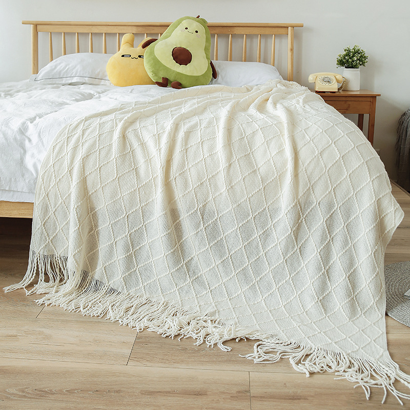 Nordic Retro Gobelin Woolen Rugs Yellow Knitted Bedspread Tail Rugs Sofa Cover Rugs Tail Cushion Cover