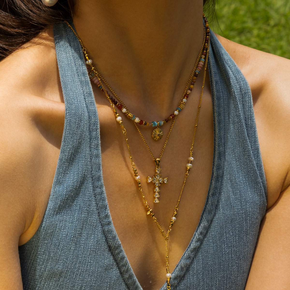 Collar de acero inoxidable transfronterizo de Europa y los Estados Unidos, mujer ligera y lujosa, nicho superpuesto con joyas de acero de titanio de piedra natural.