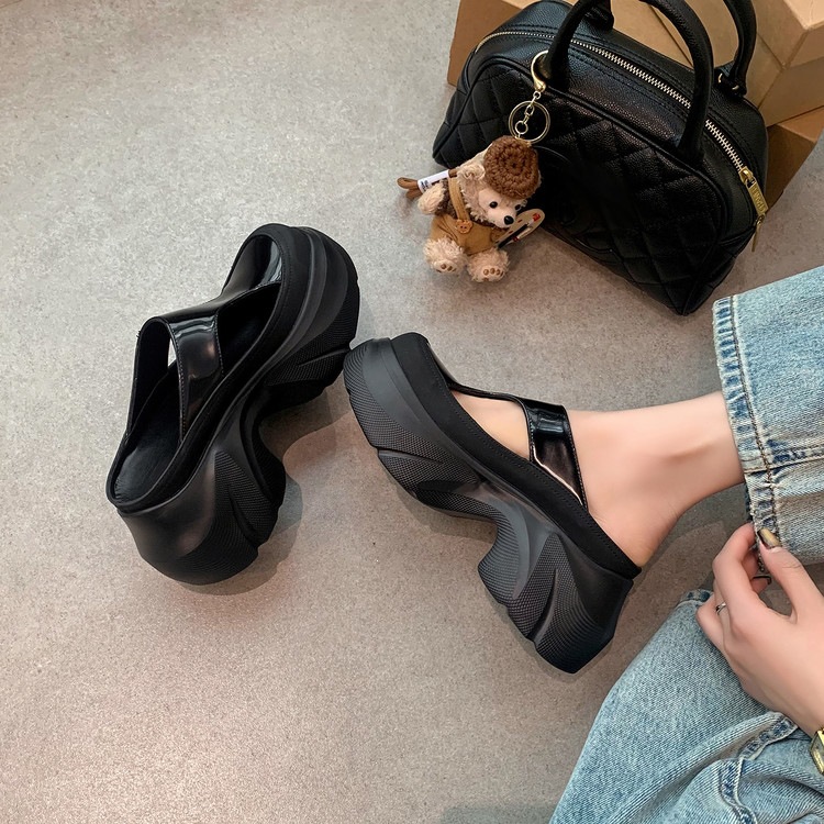 Dép sandal nữ da thật họa tiết da báo đế xuồng cao gót 9 cm — Trang chủ, màu đen, bạc chi tiết 72
